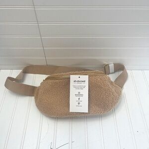 NWT AH-DORNED Adjustable Tan Sherpa Crossbody Belt Bag Fanny Pack